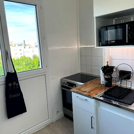 Chambre Privee Ds Appartement Design Et Confort Refait A Neuf Proche De Paris, La Defense Et Versailles Rueil-Malmaison Exterior photo