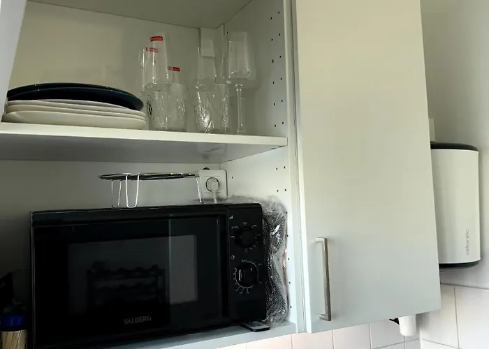 Chambre Privee Ds Appartement Design Et Confort Refait A Neuf Proche De Paris, La Defense Et Versailles