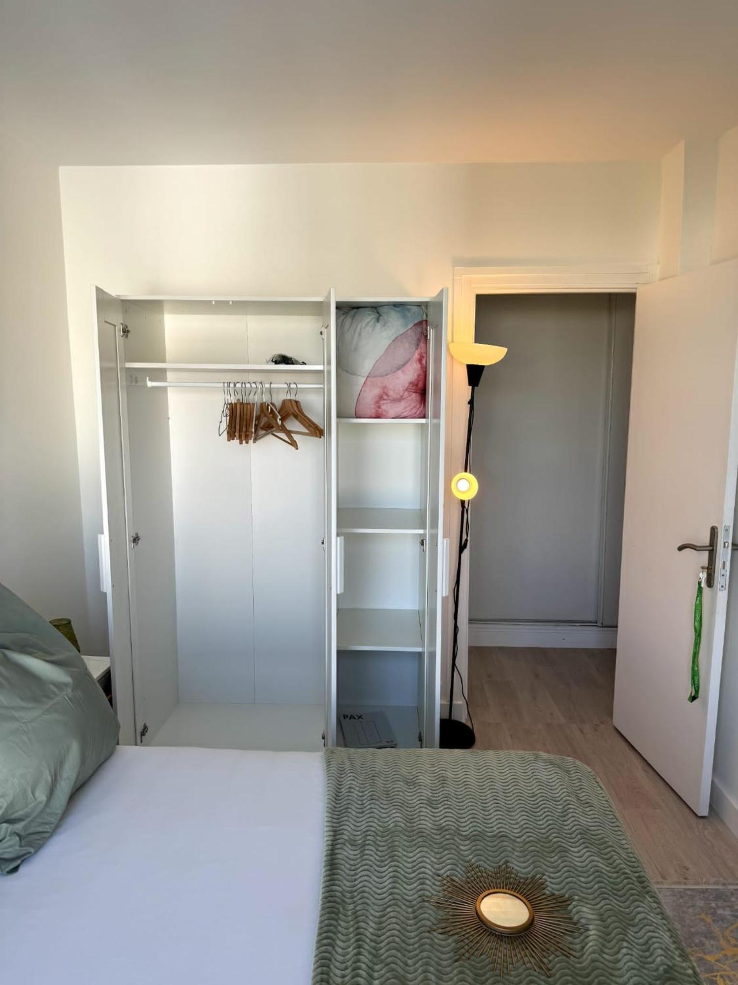 Privee Ds Design Et Confort Refait A Neuf Proche De Paris, La Defense Et Versailles