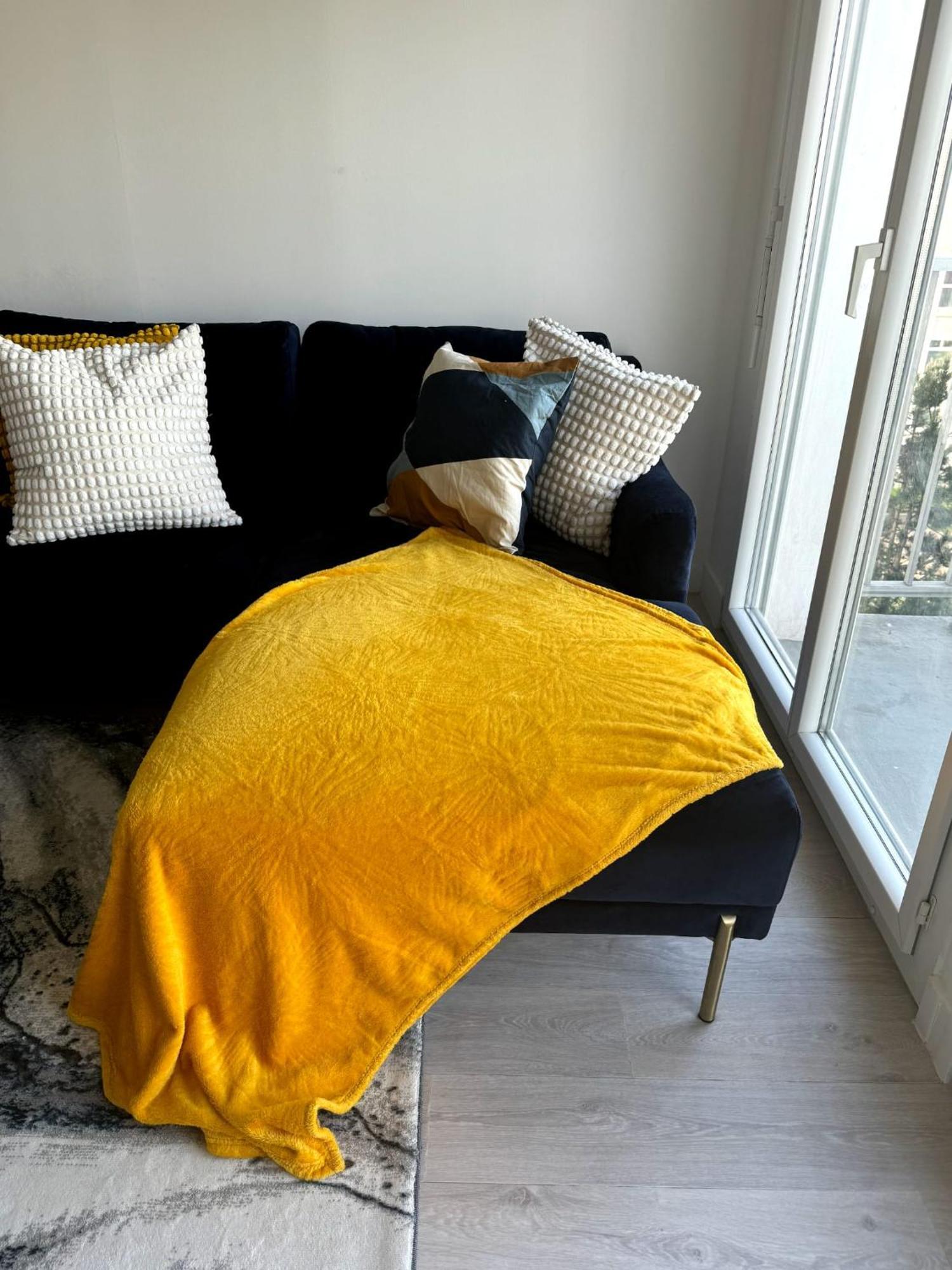 Privee Ds Design Et Confort Refait A Neuf Proche De Paris, La Defense Et Versailles *