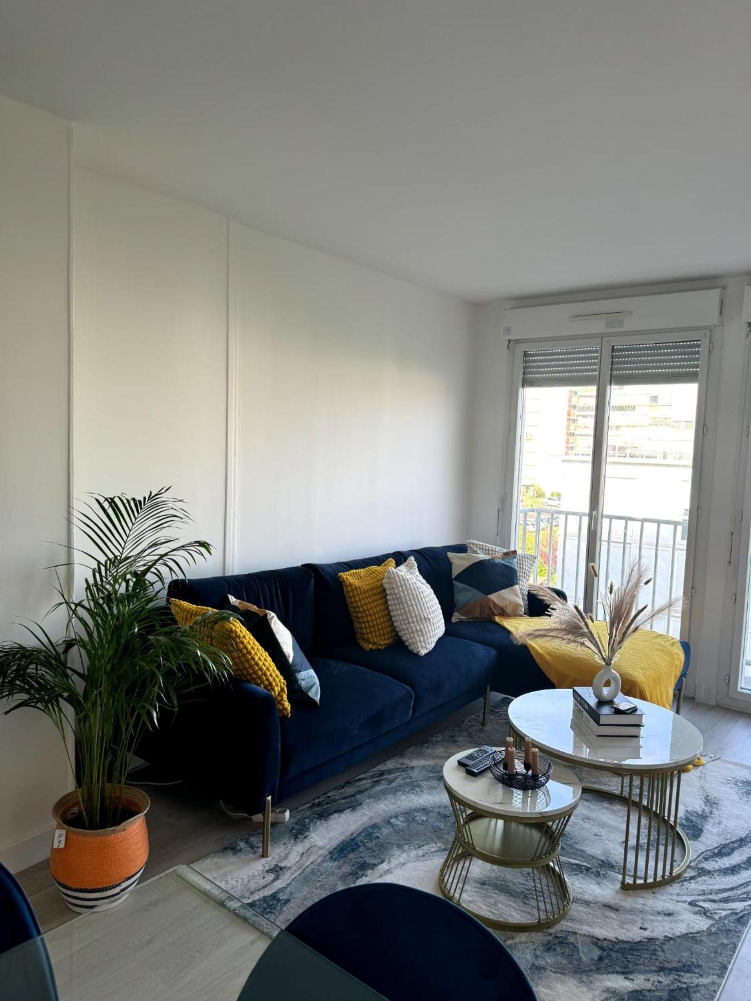 Homestay Privee Ds Design Et Confort Refait A Neuf Proche De Paris, La Defense Et Versailles
